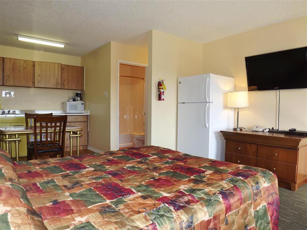 Canadas Best Value Inn Whitecourt Quarto foto