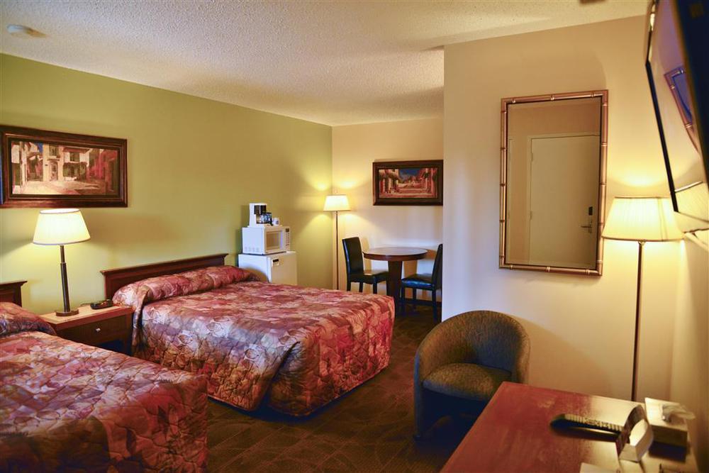 Canadas Best Value Inn Whitecourt Quarto foto